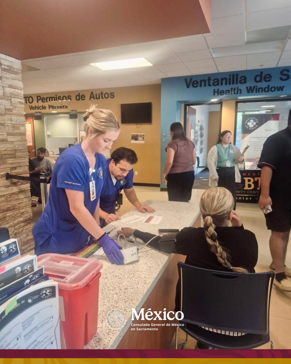 consulmexsac's tweet photo. 🩺❤️¡Seguimos promoviendo la salud preventiva!
Gracias a @SacLGBTCenter y Chamberlain University, en el @consulmexsac ofrecimos pruebas gratuitas de VIH, Hep C, glucosa y presión.
Próximas pruebas de VIH/Hep C: últimos viernes de mes.
#SaludPreventiva #VentanillaDeSalud @IME_SRE https://t.co/ptYRoSxNZc