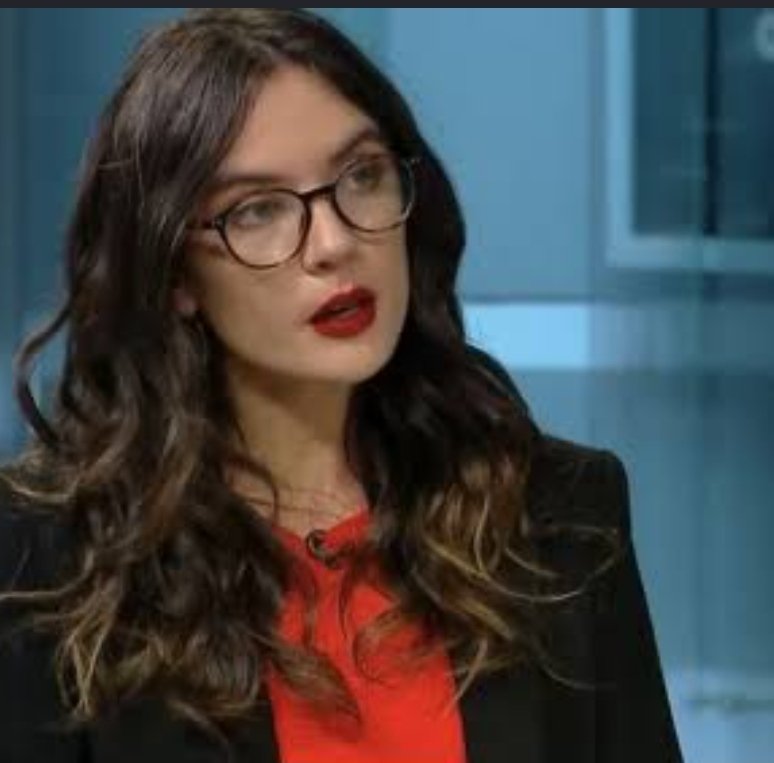 MaritzaZevach's tweet photo. Camila Vallejo fue la mejor como Ministra Vocera, un lujo y Alvarado lo sabe por eso esta picao picao y la quiere hacer callar pero no podrá porque esto es una democracia y dará su opinión todas las veces que quiera. https://t.co/XjdCgrHXak