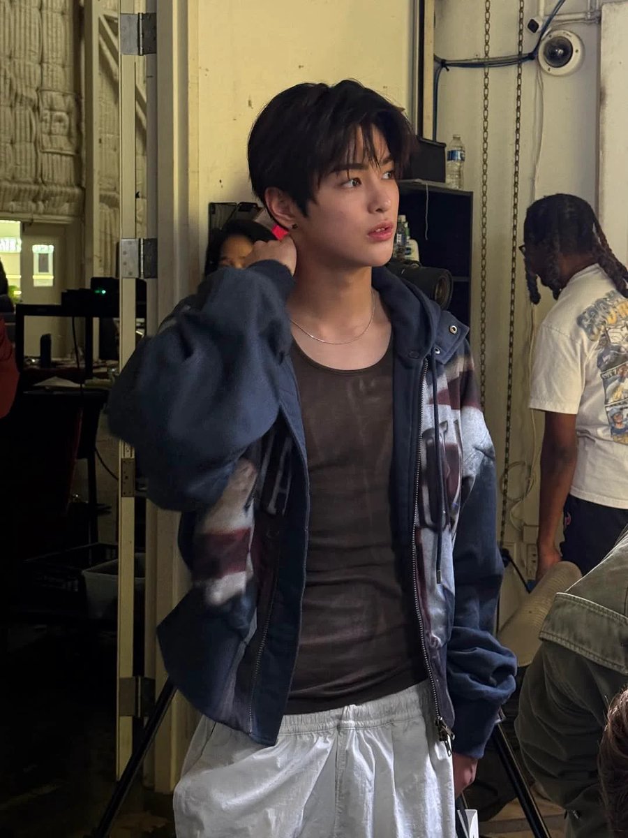 hiiroozk's tweet photo. #keonhyeon au - guilty as sin?

a k€onho le gusta su mejor amigo, s£eonghyeon, por lo que decide conquistarlo anónimamente. 
¿Que pasara cuando Sghy se entere que su mejor amigo esta enamorado de él? https://t.co/1qp5uxm4Q9