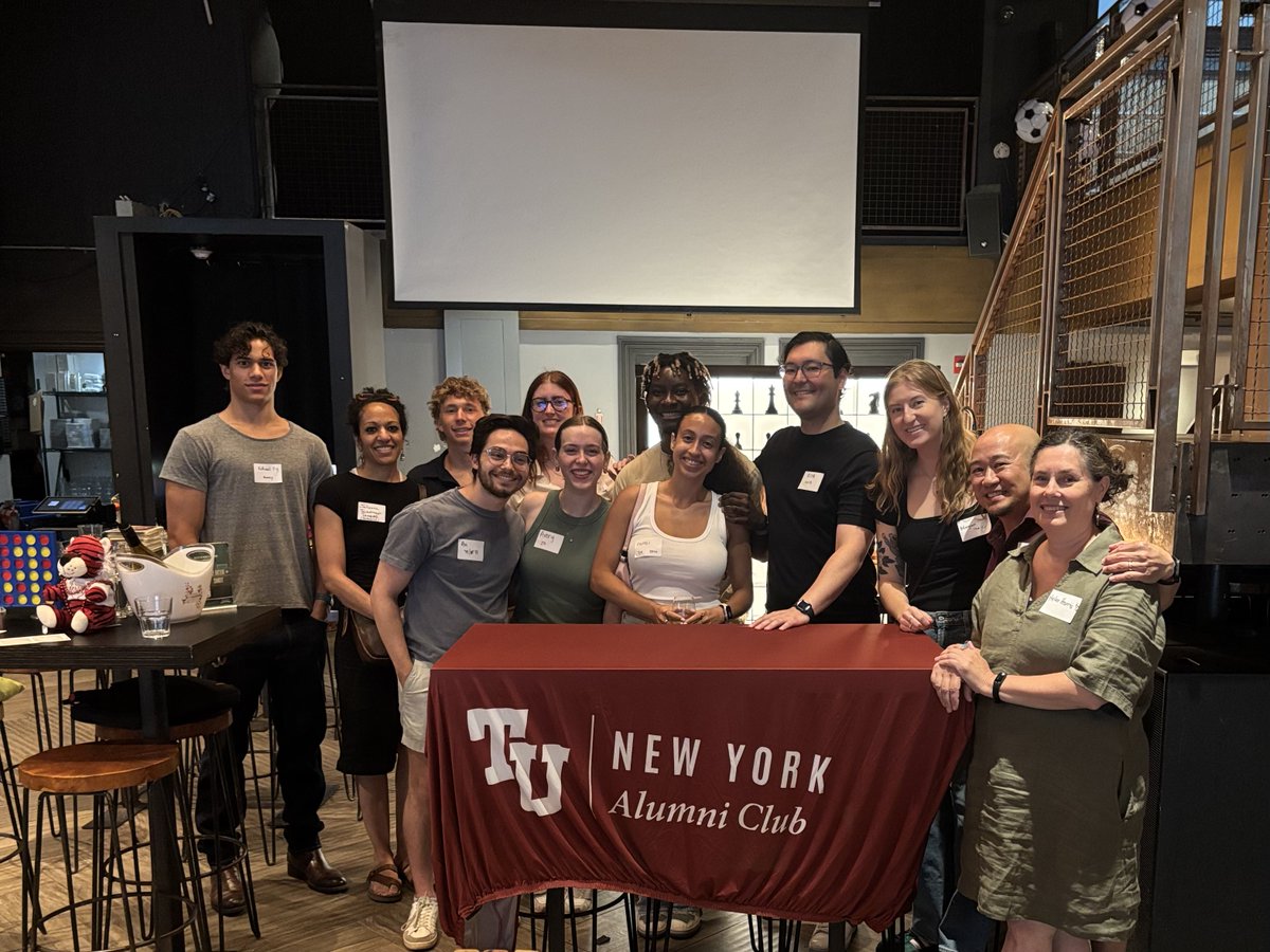 Trinity University Alumni Association tweet media