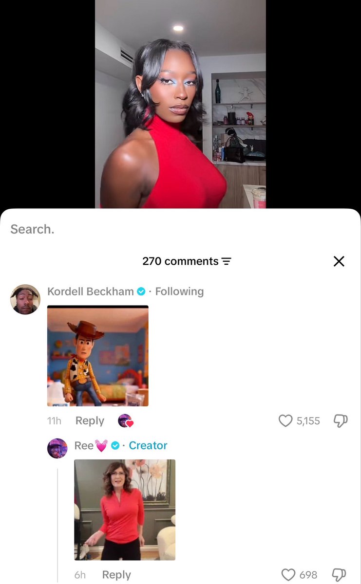 totaltauruss's tweet photo. Plsss they’re the same exact person 😭 https://t.co/xFUJsD94aZ