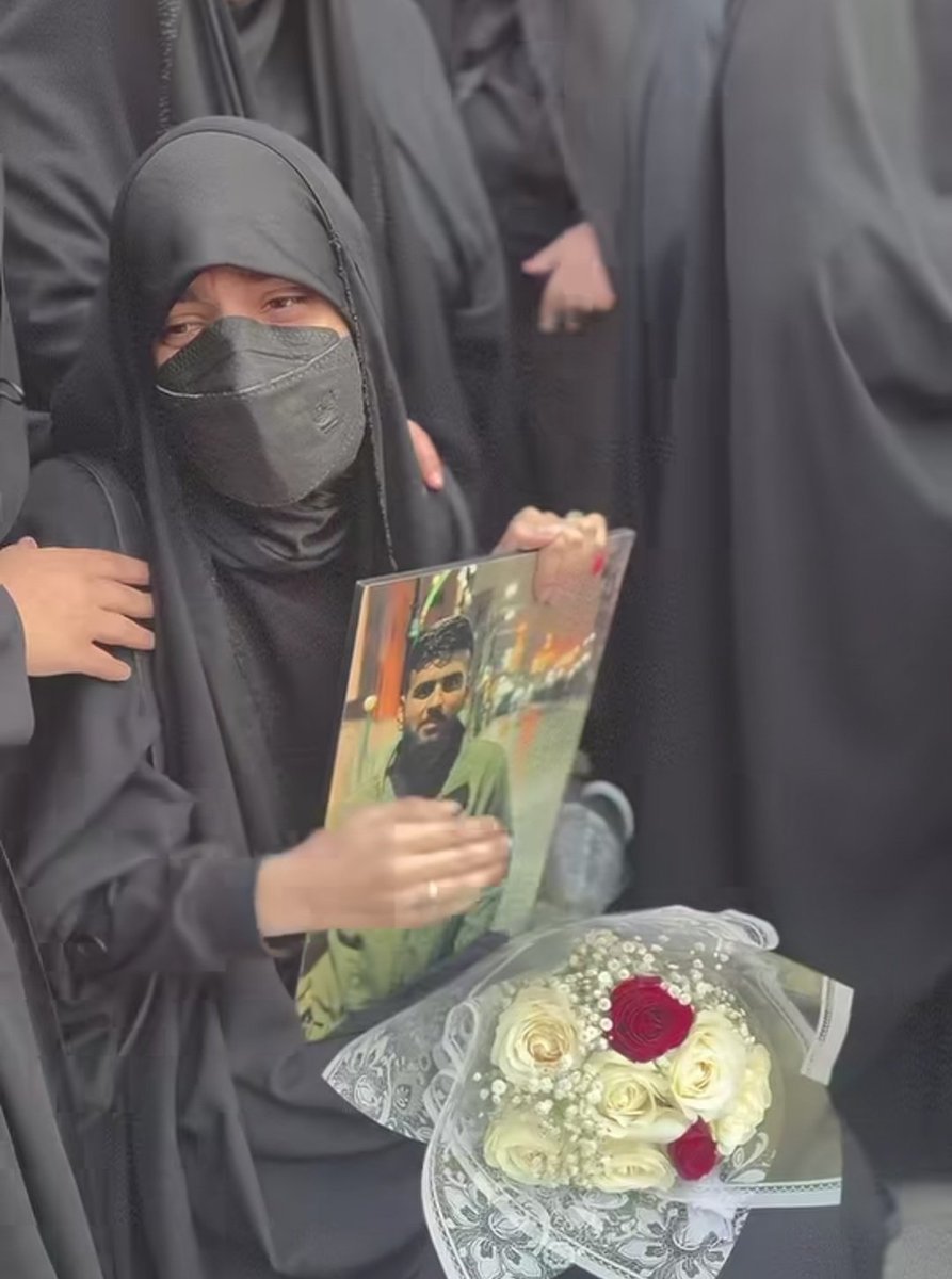 f_mustafavi's tweet photo. نه به اعدام؟
به این فکر کن  یه شبه کل زندگی یه دختر دهه هشتادی رو وحوش ۱۸و۱۹ دی ماه گرفتن... https://t.co/GITYNOlPmi