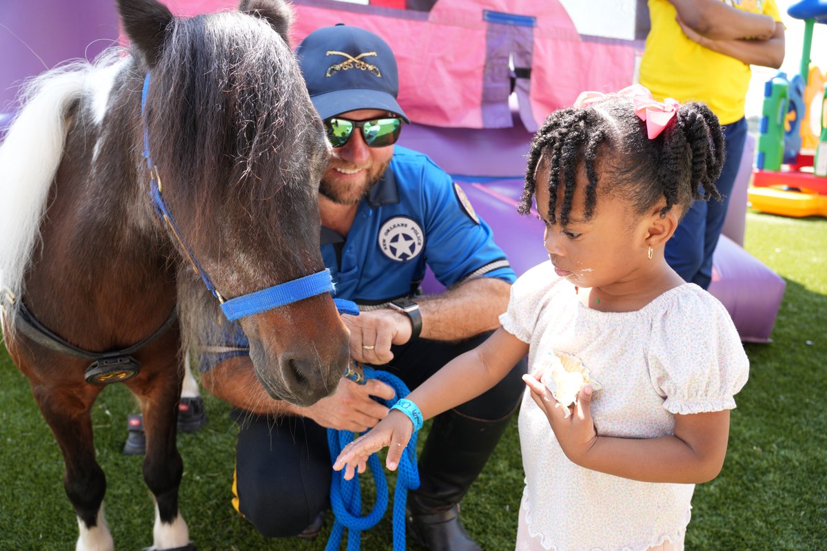 NOPDNews's tweet photo. Community Connections 🐴💙
Patch, the famed NOPD mini-horse, was a big hit at SUNO today! Patch stopped by Wilcox Academy's registration event, bringing plenty of smiles, laughter, and mini-horse happiness to students &amp; families as they prepare for the new school year. https://t.co/Y4UzfakjLN