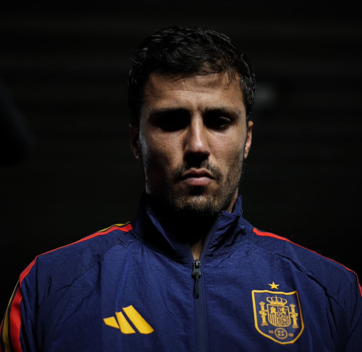 idextratime's tweet photo. 🚨 BREAKING: PSG menghubungi langsung Rodri, namun dijawab sekejap “TIDAK, TERIMA KASIH”. 😳

Rodri hanya ingin REAL MADRID. 🥶

📰: @diarioas https://t.co/3Lgn88cUYu