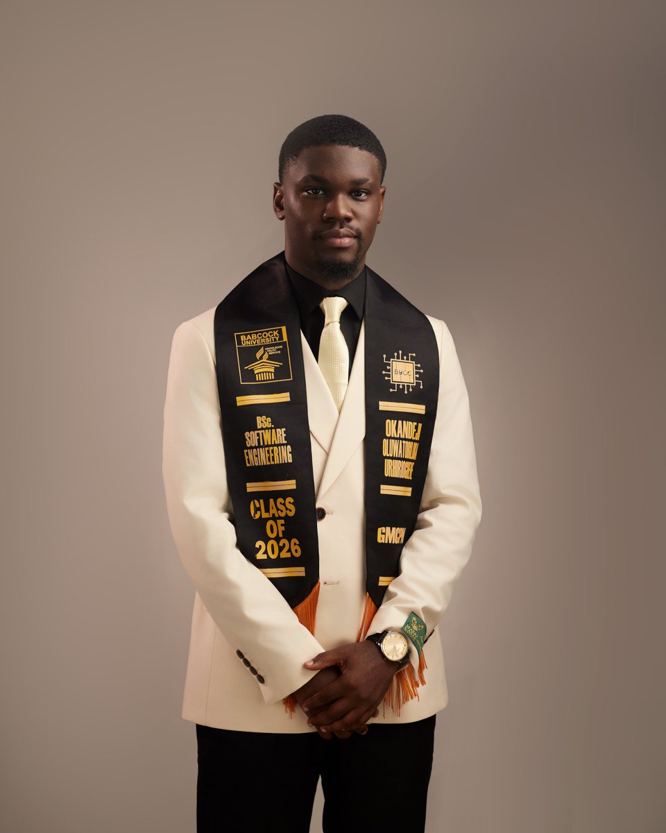 therealTobiii's tweet photo. Okandeji U . Oluwatobiloba, GMCPN
https://t.co/7KJdDwvbRF (Hons) Software Engineering 🎓 
First class lower (4.35/5.00)🏅

Grateful to God and everyone who's passed through this journey with me, it's the start of a new era🙏🏽💚

#babcockuniversity #graduate https://t.co/G3LKE3D3xP
