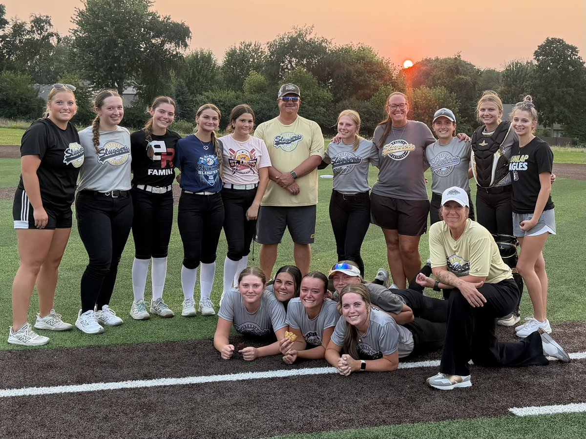 GoldPeoria's tweet photo. Last tuneup of the season! Ready for our last weekend together! https://t.co/zCoehHVTti
