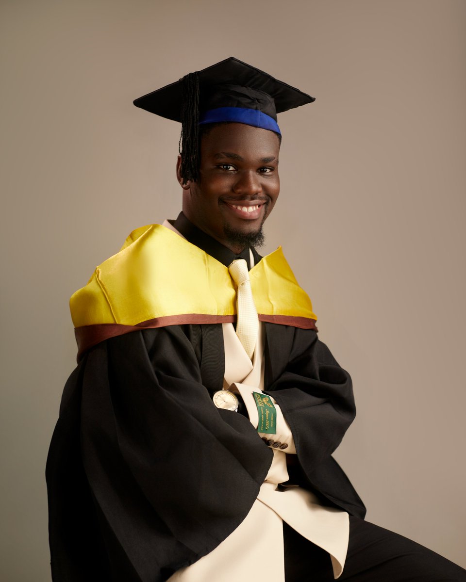 therealTobiii's tweet photo. Okandeji U . Oluwatobiloba, GMCPN
https://t.co/7KJdDwvbRF (Hons) Software Engineering 🎓 
First class lower (4.35/5.00)🏅

Grateful to God and everyone who's passed through this journey with me, it's the start of a new era🙏🏽💚

#babcockuniversity #graduate https://t.co/G3LKE3D3xP
