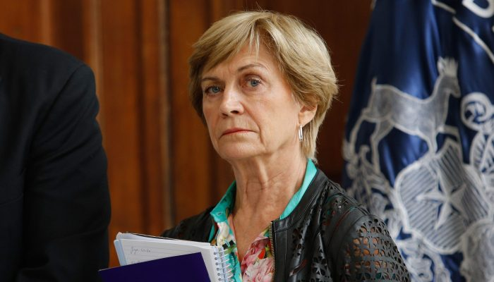 GradeGeorge's tweet photo. Salió la loka nuevamente a pegarle palos al gobierno ... 

Cuánta vanidad y ansias de poder de esta veterana ... 

@evelynmatthei https://t.co/yKruFp0dPo