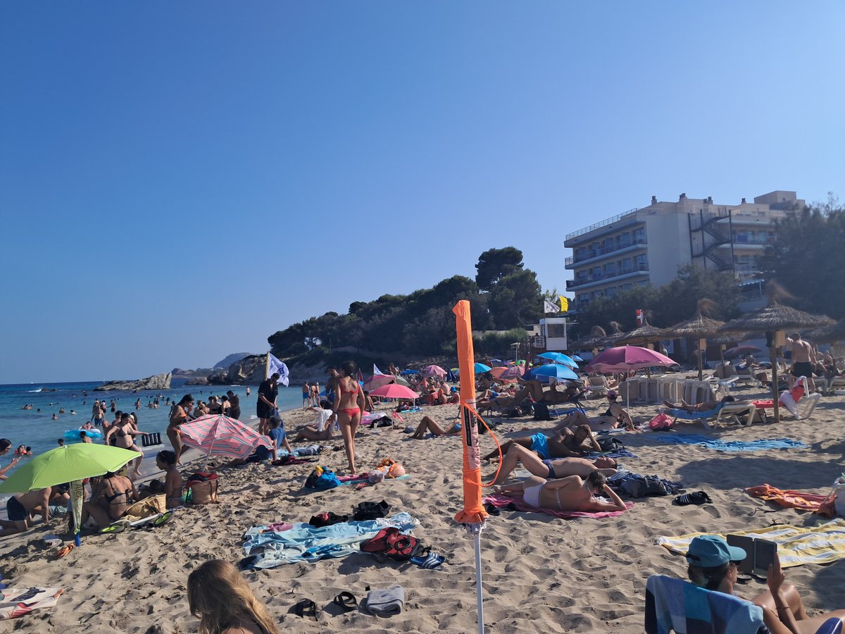 JMRex7's tweet photo. Son Moll Beach, Mallorca 📍🔥 https://t.co/TMDrRDahMk