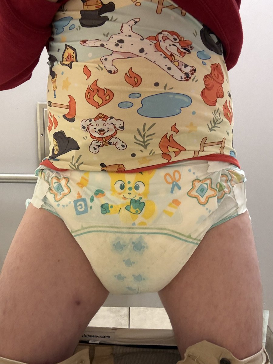 LilBro865's tweet photo. Went to the movies locked and padded tonight!! Anyone wanna guess which one is the before and which is the after? 🤔 It’s reallllllllly hard to tell hehe 

#ABDL #Chastity https://t.co/iqcVy7KwfI