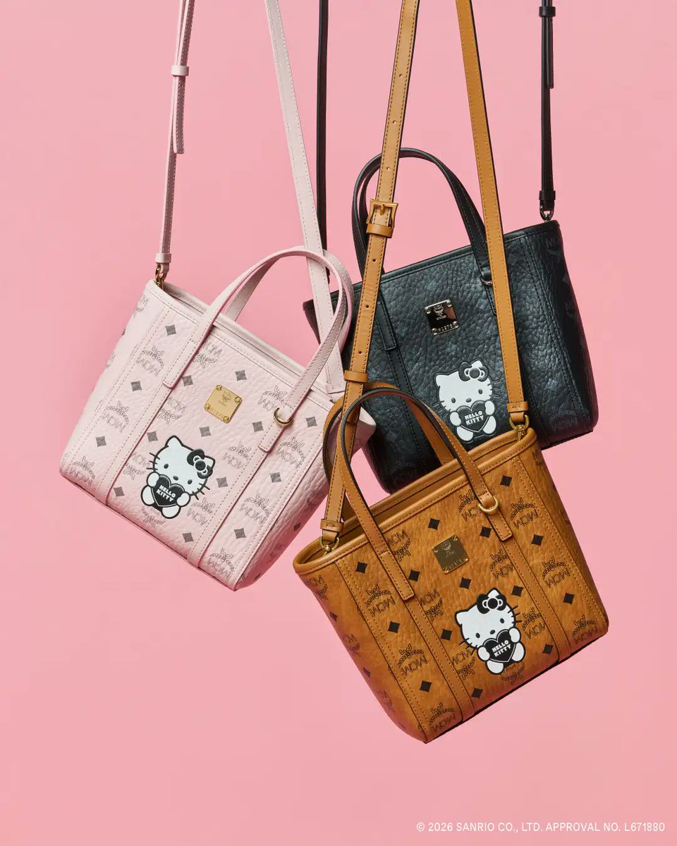 sanrio_oshikatu's tweet photo. ＼⚠️本日7/29(水)発売📣🆕／
MCM（エムシーエム）×ハローキティのコラボコレクション第2弾、本日7/29(水)より発売開始🥹🎀
お近くの店舗、またはオンラインストアでチェックしてみてね🙆‍♀️

🔗公式オンライン：https://t.co/kuj6yGuhnc

#サンリオキャラクターズ #MCM #ハローキティ https://t.co/6IRwn5HMdW