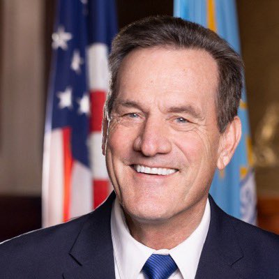 current943's tweet photo. The Associated Press has called the race in favor of Larry Rhoden. 
Larry Rhoden is in the lead with 71% of the total votes.  257/649 precincts reporting

Yankton County Vote Centers Reporting: 5 / 7
Rhoden: 69%
Doeden: 30% https://t.co/Axzi2ZEQgc