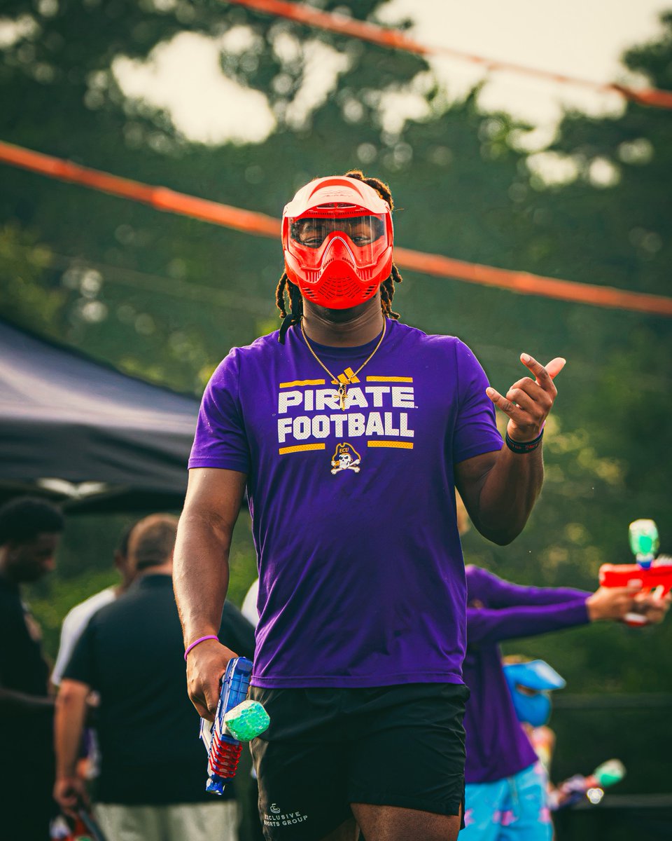 ECUPiratesFB's tweet photo. Some good ole family fun before camp season 🏴‍☠️ https://t.co/9ImFoIj1Nv