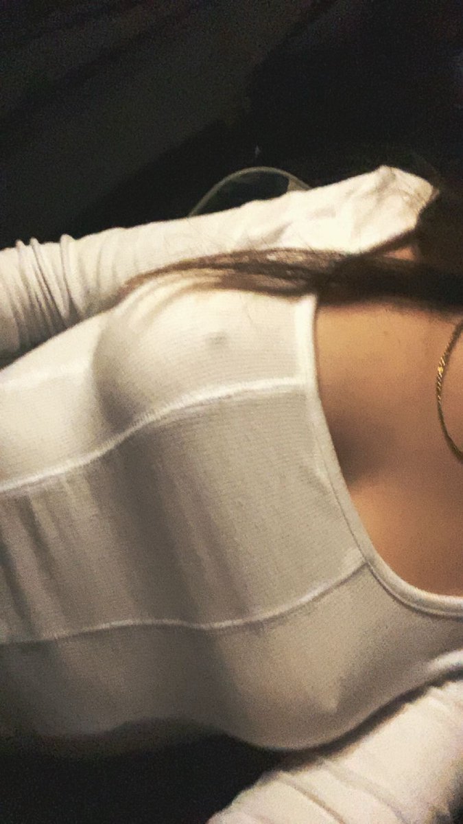 LynnSecret_XO's tweet photo. Shirt on or off?😈🙈💦

https://t.co/ahYurEg8IX https://t.co/QE8i5AoH4y
