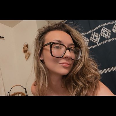 ChloFab's tweet photo. #NewProfilePic https://t.co/4iumIG8EKO