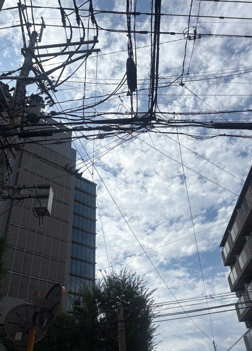favorina_com's tweet photo. おはようございます。
福岡は☀気温31℃

昨日の熊本での震度7の地震。
被災地の映像が衝撃的でした。
心からお見舞い申し上げます。

#企業公式が毎朝地元の天気を言い合う #イマソラ https://t.co/I87jQpGYlY