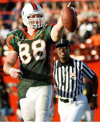 ClubShayShay's tweet photo. - 2x Super Bowl Champion
- He Also Won A National Championship With One Of The Greatest College Football Teams Of All Time, The Miami Hurricanes
- University Of Miami Hall Of Famer
- A Fan Favorite

Jeremy Shockey is on Club Shay Shay! Listen at midnight eastern and watch on YouTube at noon eastern tomorrow!