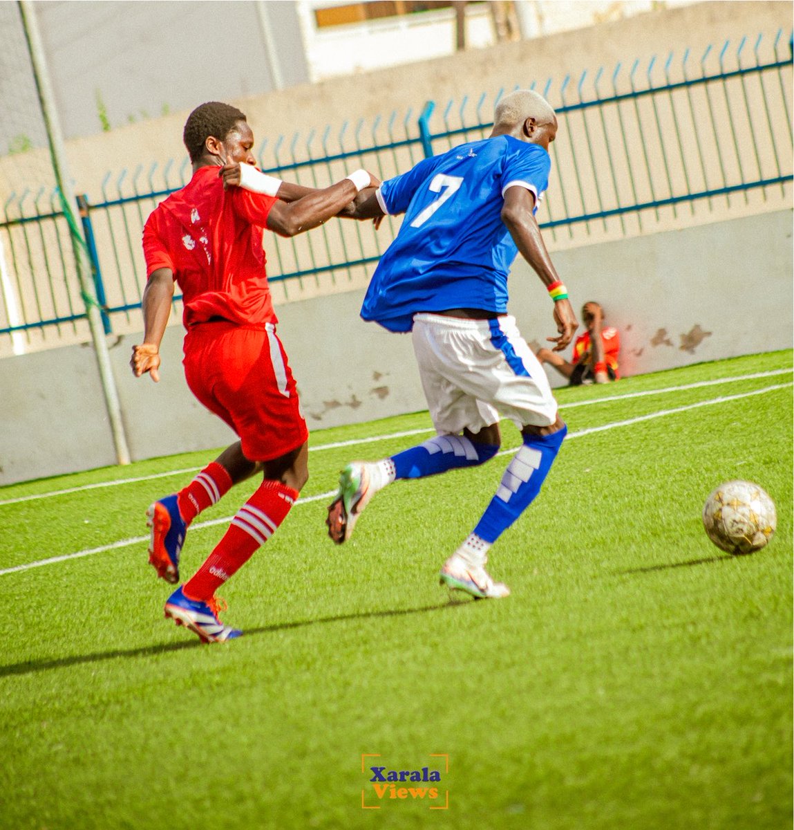 ViewsXarala's tweet photo. Première journée de Navetane zone 7A Hann Bel Air.
@ascdeggo vs @asckassanga
CP: @ViewsXarala
#navetane #navétane #senegal #galsen #football #ete https://t.co/CEy4lHiXa1