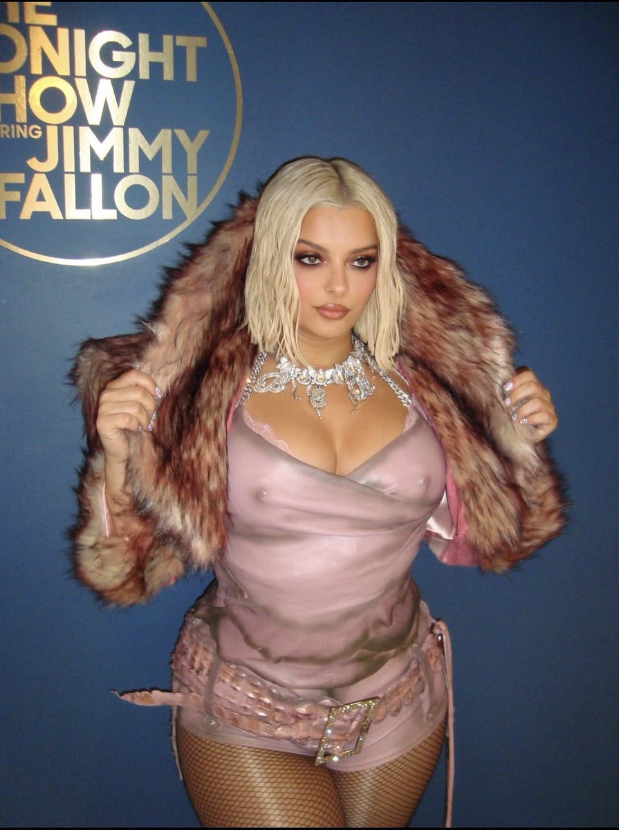 Bavqvt's tweet photo. BEBE REXHA 🥵 https://t.co/4iDMQFL1Kz