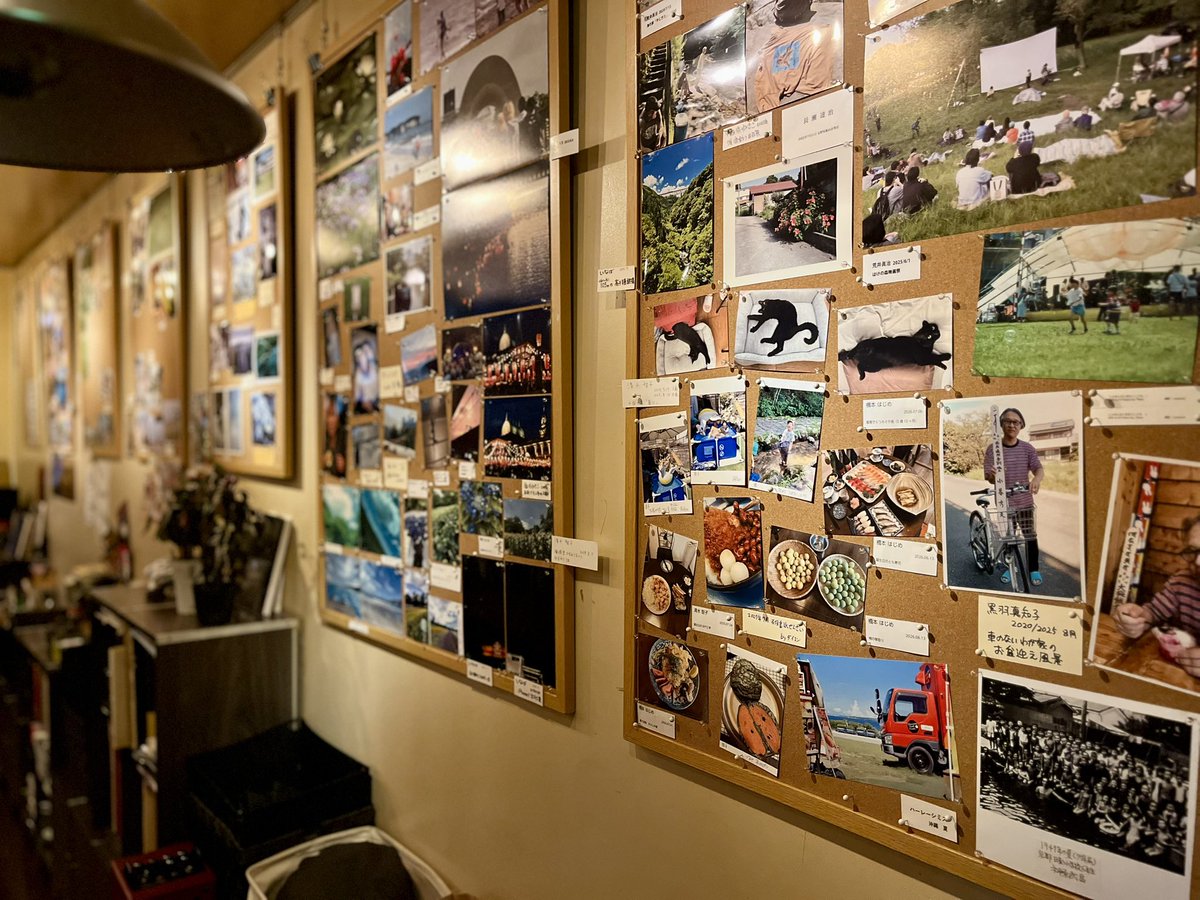 SC_comy's tweet photo. 今日水曜は定休日ですが、只今スナップ写真展開催中。テーマは夏と秋。楽しい写真がいっぱい飾られました。モノの見方の色々が見えてきて面白いですね。 https://t.co/eUcwst9FPA