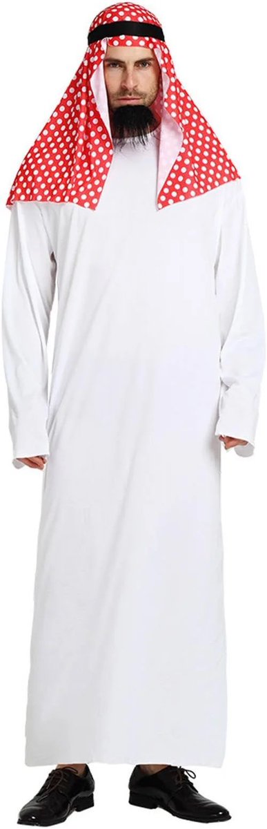 djsjfjse3's tweet photo. Can Sneako stop wearing a suit, it’s imitating the kufar, which is not allowed in Islam. He needs to start wearing his jihadi attire. https://t.co/zNCakGhbUm
