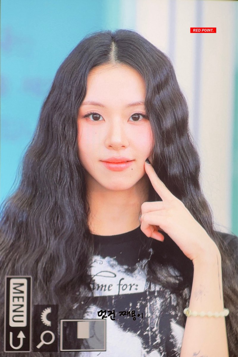 REDPOINT423's tweet photo. 26729 ICN 출국

내공주🥰

#채영 #CHAEYOUNG #チェヨン #손채영 #TWICE https://t.co/ygPdQhJ4sv
