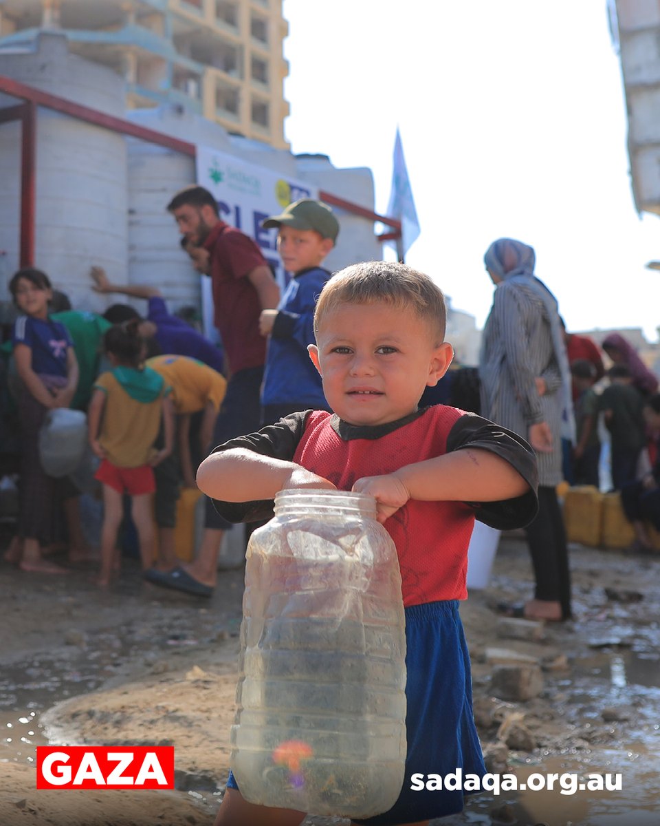SadaqaWelfare's tweet photo. Every drop makes a difference💧

Our team is delivering clean water to families across Gaza, where safe drinking water remains scarce due to damaged infrastructure and ongoing shortages.

➡️https://t.co/D1jetmA4DU

#PrayForGaza #Sadaqa #IslamicCharity #Muslim #IslamicReminders https://t.co/3OXe2kH71W