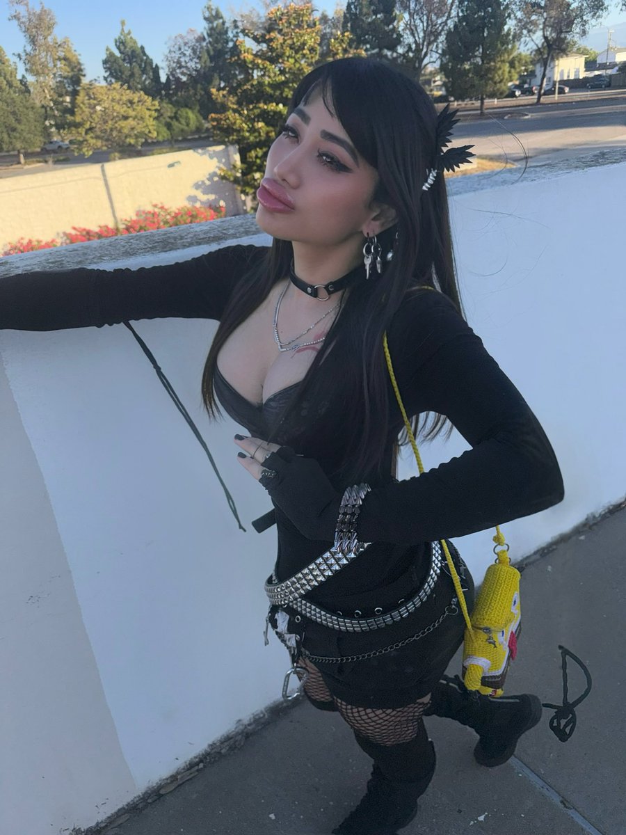 charlyqueen900's tweet photo. Hey! Check the aura.... https://t.co/RklV2HORrR