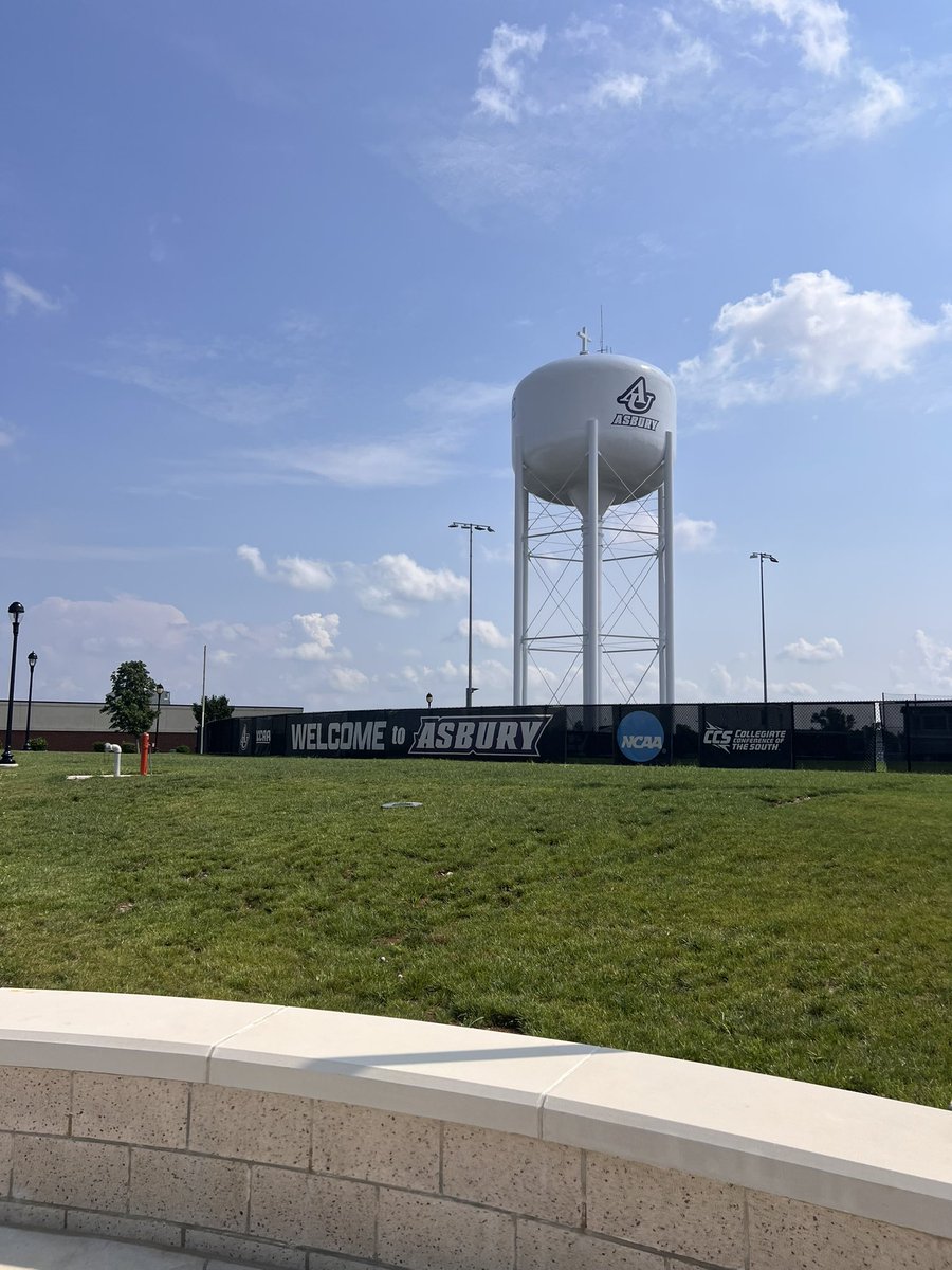 PeytonMardian's tweet photo. I had an amazing time at the Asbury University Softball Camp today! Thank you to Coach Moore, the coaching staff, and the Asbury players for teaching me new things and giving me incredible feedback that will help better me as a player! 💜🦅🥎

@asburysoftball1 @OCEliteHSD #Asbury https://t.co/4Qu8Svemqj
