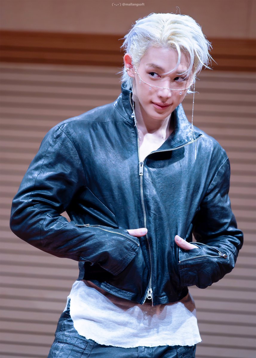 mallangsoft's tweet photo. 260725 사운드웨이브 대면팬싸

새초롬

#원호 #WONHO
#CORE #Dontwakemeup #DWMU https://t.co/Z4dqdYIfT9