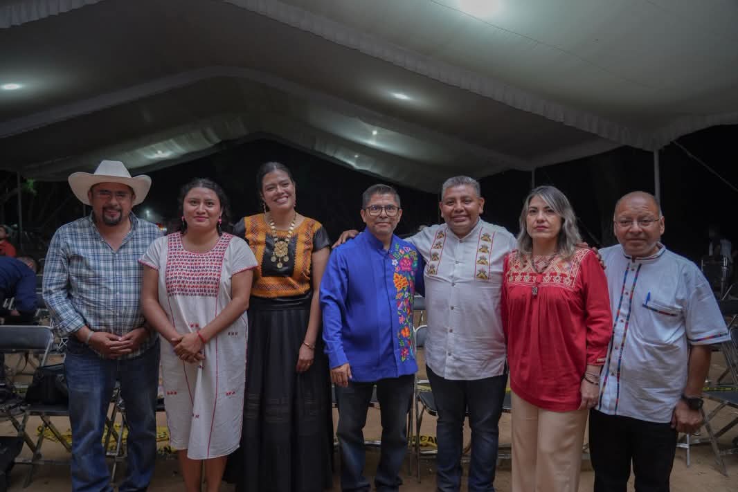 JulioCsarAudelo's tweet photo. ¡Nuestra historia se baila!

La Delegación de San Pedro Ixtlahuaca participo en la Guelaguetza 2026 de Ocotlán de Morelos, representando el patrimonio cultural que da identidad a nuestro municipio. https://t.co/MlCKDuvPoC