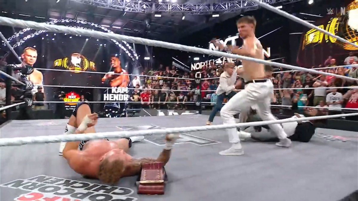 ringsidenews_ tweet picture
