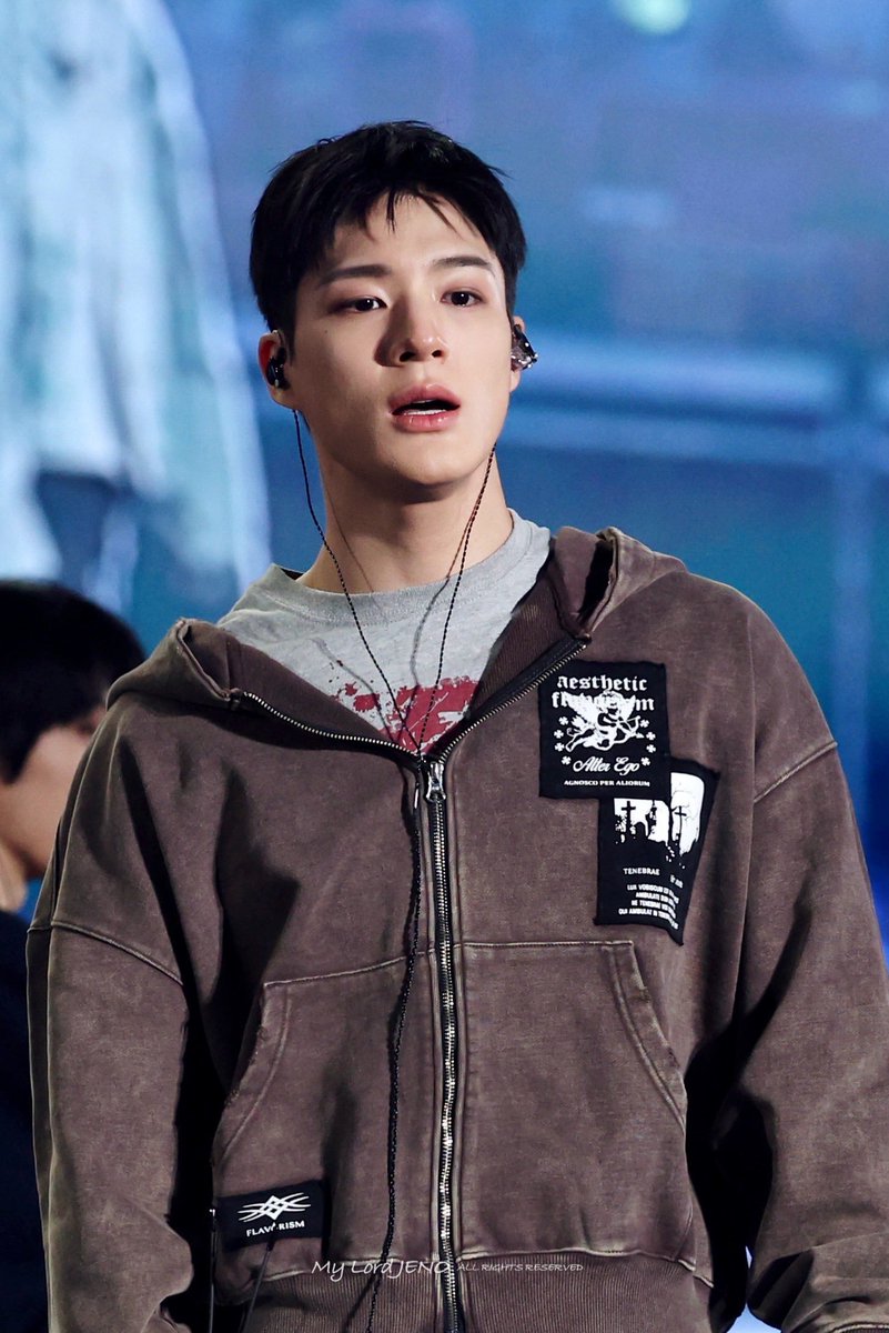 littlegfjeno's tweet photo. i need to get in his closet and steal all his jackets im so serious https://t.co/YTOQ7vv6yd