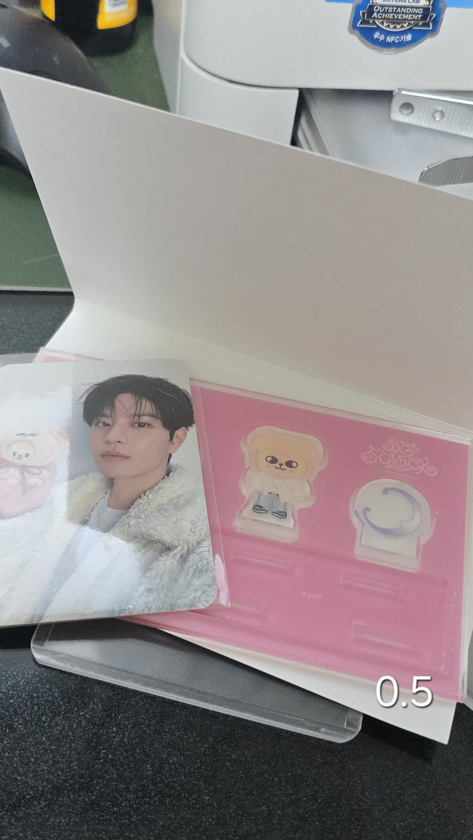 SeungYa12's tweet photo. 스트레이키즈 포카 양도

런잇 입장포카 첫막콘 부채 인형

처분이라 앨범이나 덤 많이 드려요

스키주 카페 스키즈 미공포 특전 straykids skz poca 방찬 리노 창빈  현진 한 필릭스 승민 아이엔bangchan 분철 팝업 팬미팅 leeknow changbin kms hyunjin han felix seungmin I.N wts wtb 스테이존 https://t.co/Q2KAdxsaAs