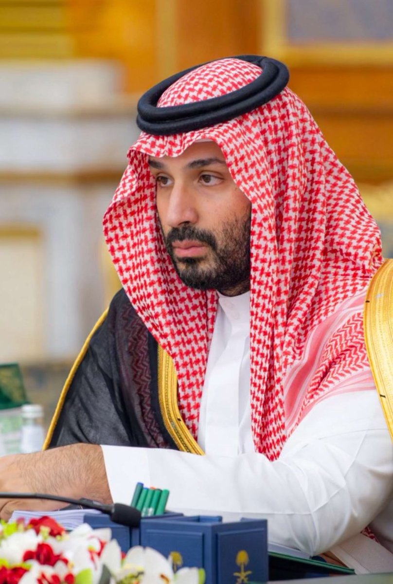 i_sh_1111's tweet photo. أتذرى في ذرا بشتٍ من وصل له ما يضّام 
شيـخٍ طرف بشته يذرّي حكومات وأوطان 
بـ اطراف بشته  ، ثبّت الشرق كله ❤️ https://t.co/s1zirEMITL