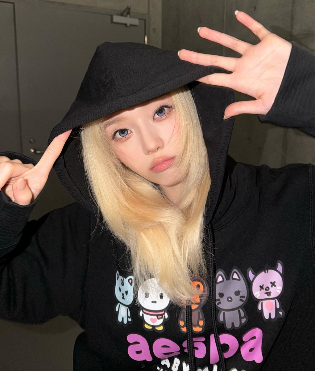 aespapic's tweet photo. aespa x BAPE https://t.co/OENpblSiJH
