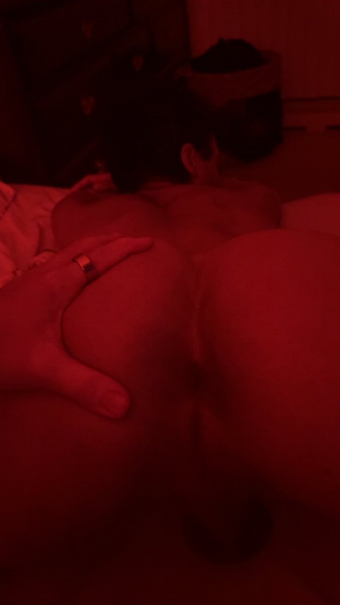 lilnthick's tweet photo. what would u do if you saw me like this ? https://t.co/lJtsthcNml