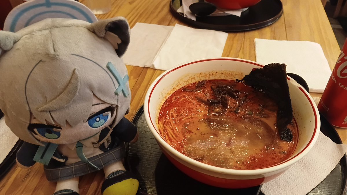 Karasuxddcc's tweet photo. There's two. One is the food and the other one is my Dinner. 😋🤤

#BlueArchive https://t.co/RlPst11QDc