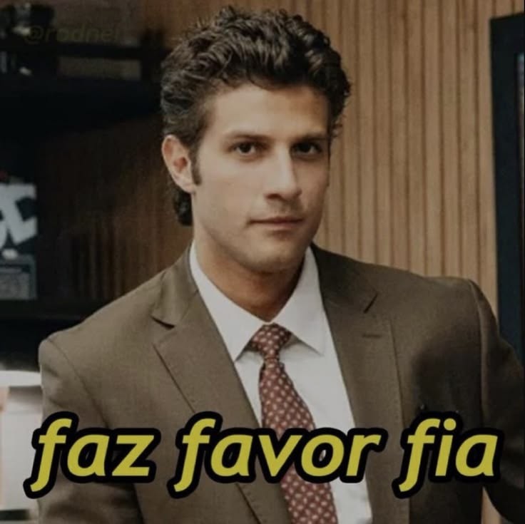gostrofenoff's tweet photo. Ô, gente, tô pegando ódio dessa família da Adriana.  Desde o dia 1 essa menina só sofre e come o pão que o diabo amassou. Num momentinho de felicidade e descontração, vem alguém e atrapalha e faz ela se sentir mal. Ah, se foder sabe? 

#QuemAmaCuida https://t.co/mgoIsitTkz