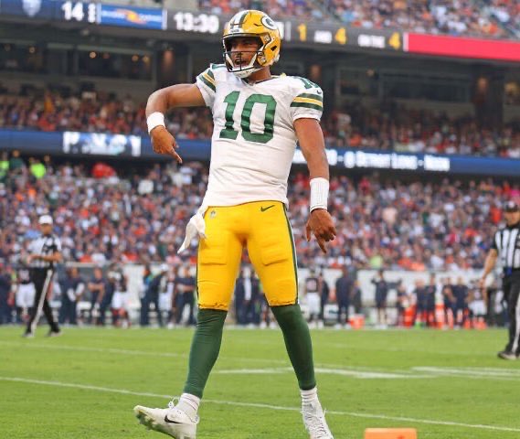 NFL_Talk_Sports's tweet photo. Packers’ QB Jordan Love on the 2026 season:

"I’m excited. I love the guys we got. I love the team we got." https://t.co/J5IakqRaUs