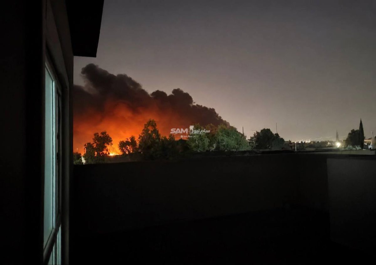 ME_Observer_'s tweet photo. 🔴Photos of the air raid carried out by the United States of America and Saudi Arabia in the Nineveh Plain in Iraq. https://t.co/gXcLB1aDmT