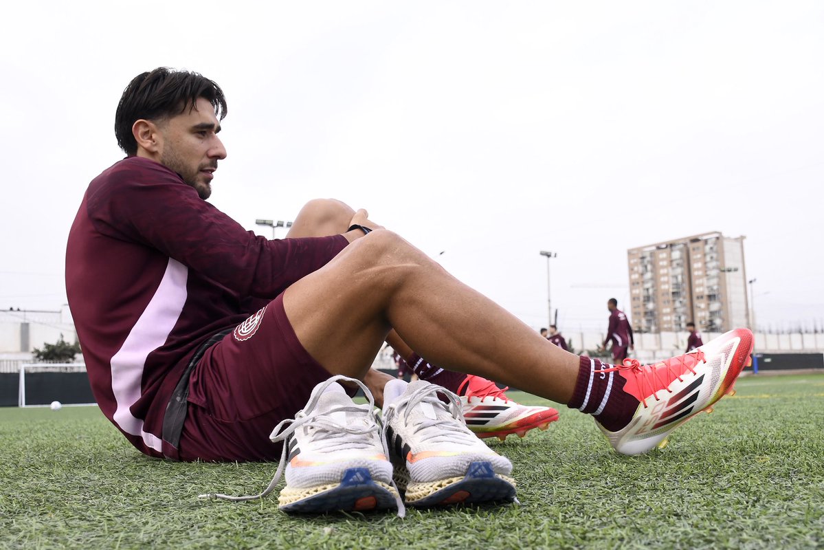 clublanus's tweet photo. Mentalizados y listos 🇱🇻💪 https://t.co/rDC8jBC9AS