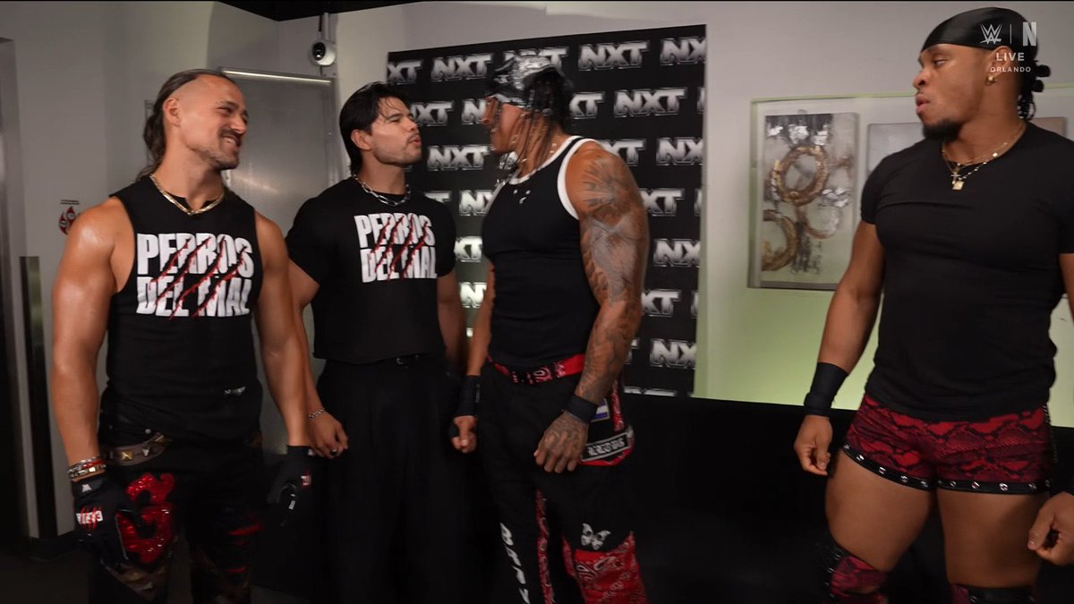 luchalibreonlin's tweet photo. ¿Perdona??? ¿Los Perros del Mal en NXT? 👀 #wwenxt https://t.co/9LOU8V0PNK