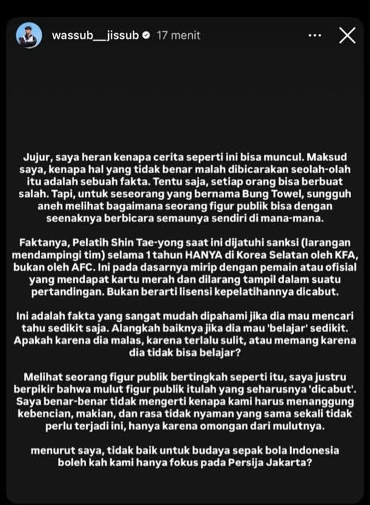 ojikneyasyah1's tweet photo. Physio Persija Tanggapi Bung Towel: Jangan Kayak Kurang Kerjaan Coach! 

Jadi kemarin, Rival Abadi STY, Bung Towel komentari soal sanksi KFA yang mempertanyakan kenapa masih bisa STY ngelatih di Persija, pakai lisensi apa. 

Hal ini direspon di Insta Story oleh Physio Persija (asisten STY), Coach Ji Sub. 

Menurut saya pribadi, kayak kurang kerjaan aja nanggepin Towel. Harusnya paham lah, berkaca dari rivalitas Towel dan STY, gak akan ada habisnya itu Towel penetrasi ke STY 🤭 jadi sangat tak perlu ditanggapi.

Mending fokus aja dulu persiapkan tim sampai Liga jalan. Gak usah nambah drama dulu coach Ji Sub 😅