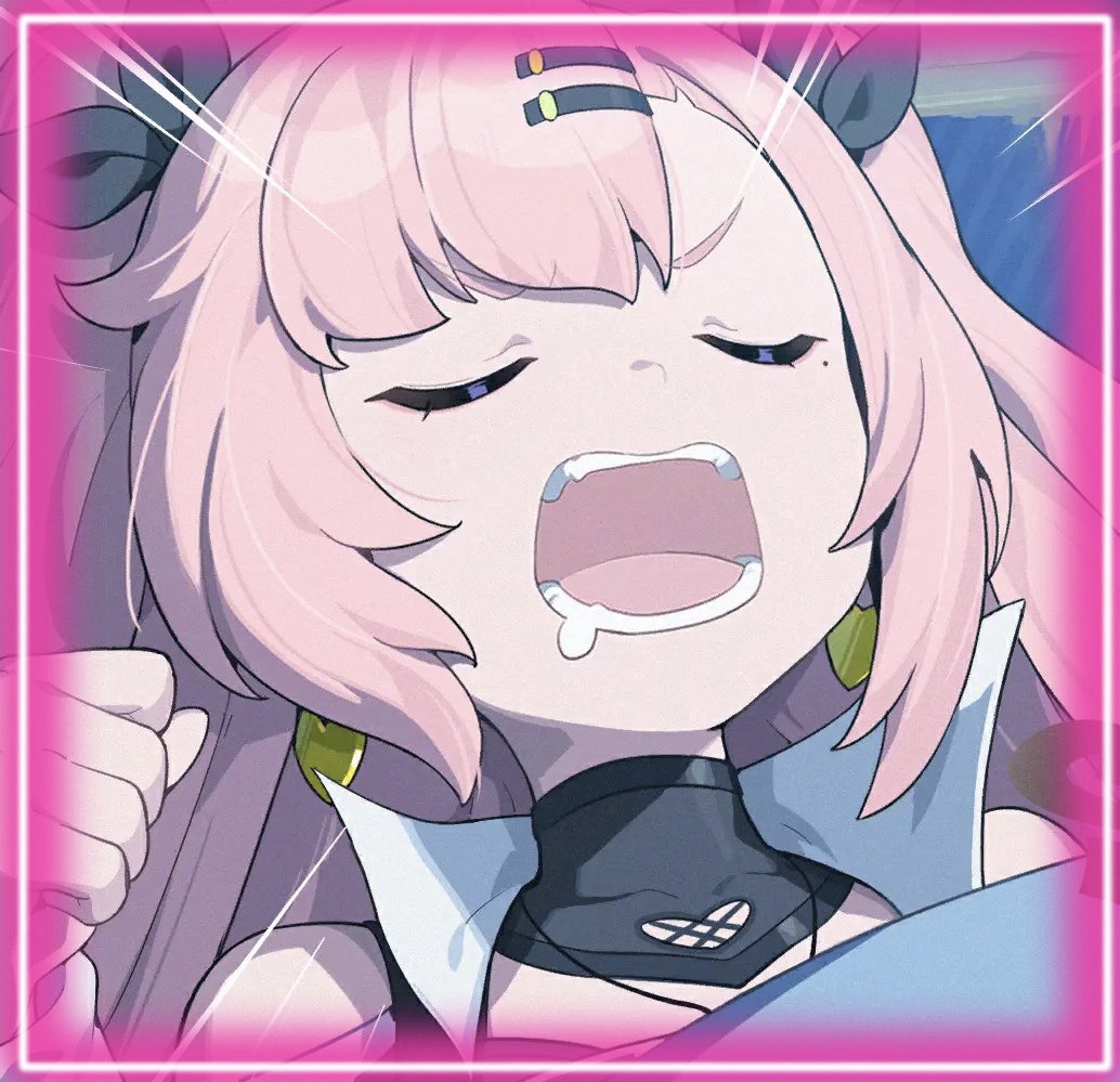 GreedyHare's tweet photo. It’s barely and Nicole is already sleeping! 

  They don’t call it Z-Z-Z for nothin! https://t.co/JiCIBIrafz