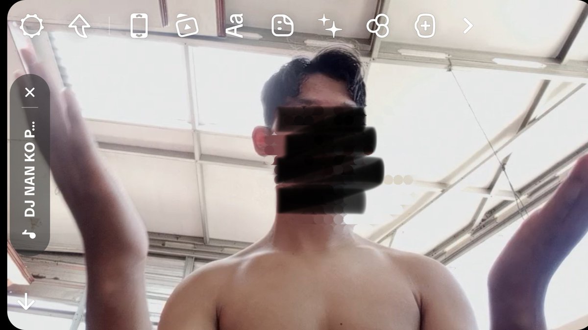 Ianazbbd's tweet photo. apa hukumnya cddle masuk dikit😋😋
#gaytembalang #gaysemarang https://t.co/v3YrH66KrP