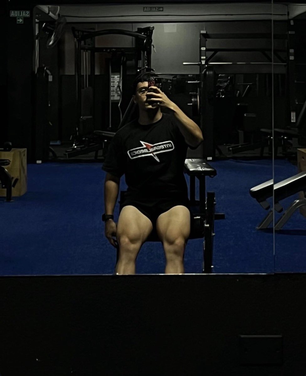 Mateopochs's tweet photo. día terminado
gym✅

#gay #gaytwunk #gayespaña #chile #gym https://t.co/EWAla2eja6