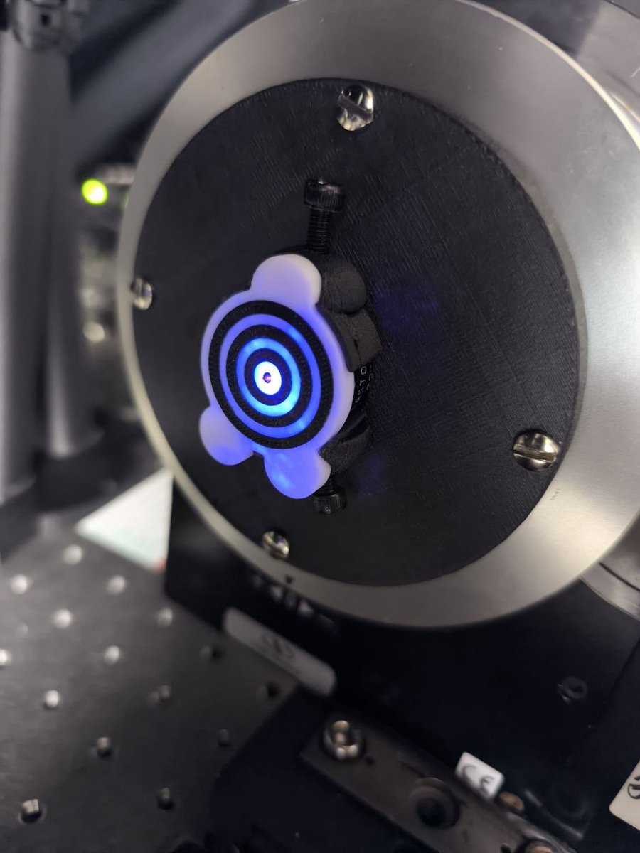 sanyatheone's tweet photo. Latest progress on a polarization-sensitive scanner: 3D printing has been a lifesaver. PLA lacked the stiffness for this setup, so PET-CF became my go-to for its mechanical and thermal stability. Iterate, test, modify—eventually it works. #3DPrinting #Optics #Automation https://t.co/UnCvNICeTp