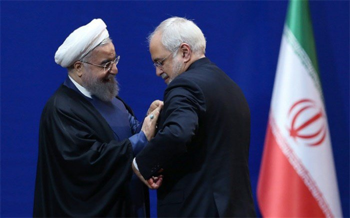 salavatianghali's tweet photo. ول کن حسن روحانی و جواد ظریف نیستند ، چرا ؟؟!!!
چون علیرغم بسیج همه دستگاهها و آدمها هنوز بعد از ۱۱ سال پس از برجام نتوانسته اند نسخه ای حتی نزدیک به آن را عرضه کنند

لغو ۷ قطعنامه تحریمی شورای امنیت
تایید غنی سازی ۳،۶۷
تایید موشکی
رفع زمانبندی شده تحریم تسلیحاتی
و... https://t.co/YGpL3VjM58