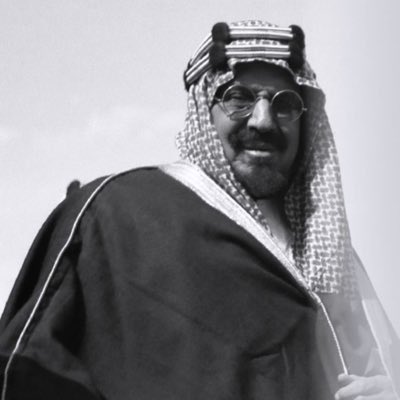 fastudioart's tweet photo. "إني جعلت سنتي ومبدئي ألا أبدأ أبدًا بالعدوان، بل أصبر عليه وأطيل الصبر على من بدأني بالعداء، وأدفع بالحسنى ما وجدت لها مكانا، وأتمادى في الصبر حتى يرميني البعيد والقريب بالجبن والخوف، حتى إذا لم يبق للصبر مكان ضربت ضربتي وكانت القاضية"

- الوالد المؤسس الملك عبدالعزيز رحمه الله https://t.co/bmEiolHi2s